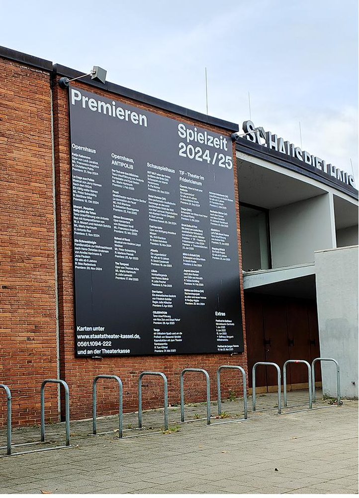 Großbanner Staatstheater Kassel